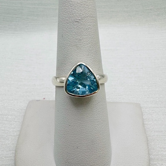 S925 Swiss Blue Topaz Triangle Ring - Picture 1 of 3